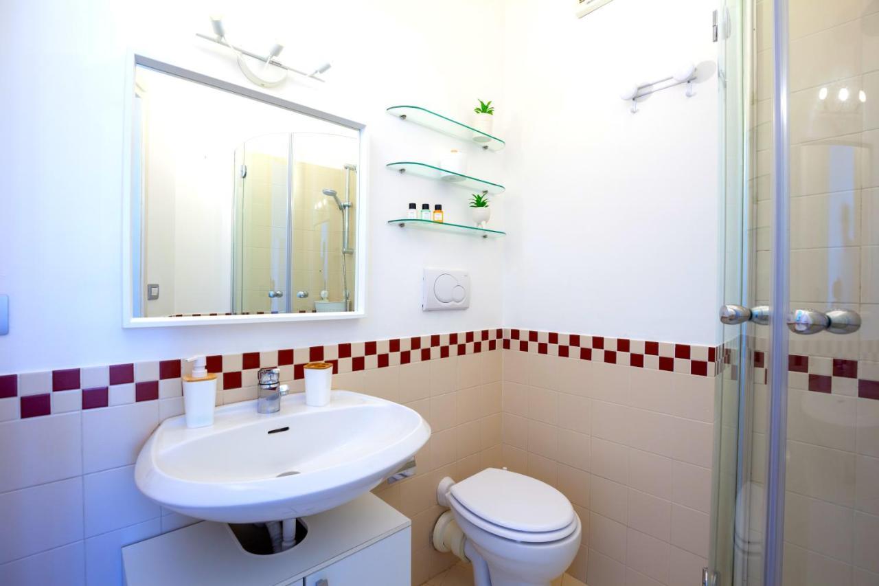 Hostly - Family Home Stresa Рим Экстерьер фото